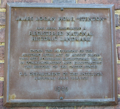 Plaque
