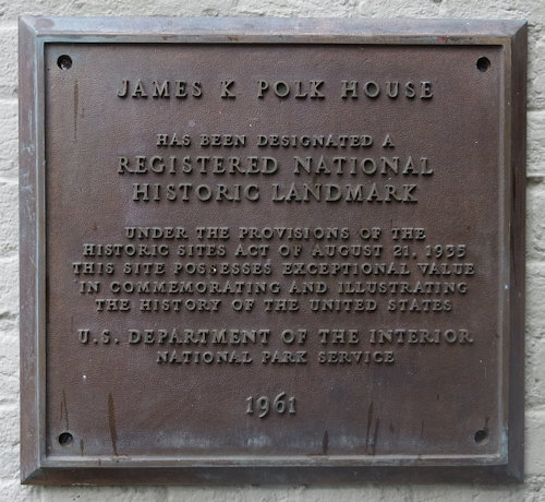 Plaque