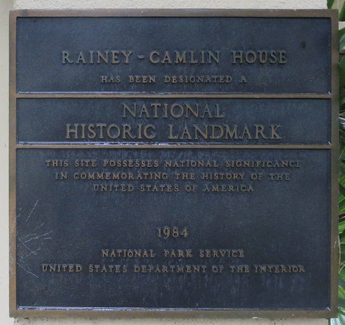 Plaque