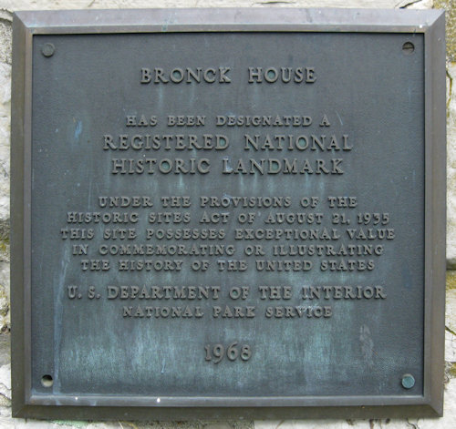 Plaque