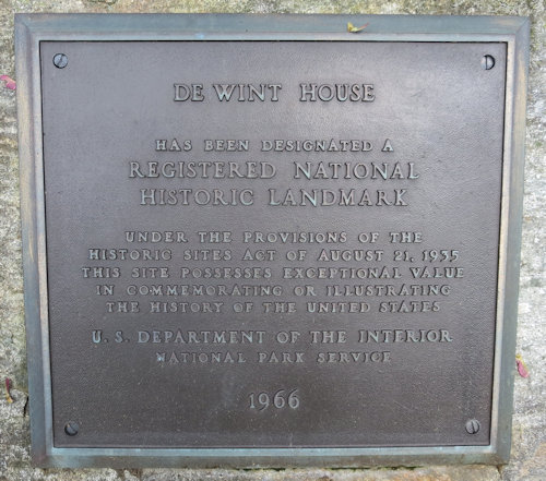 Plaque