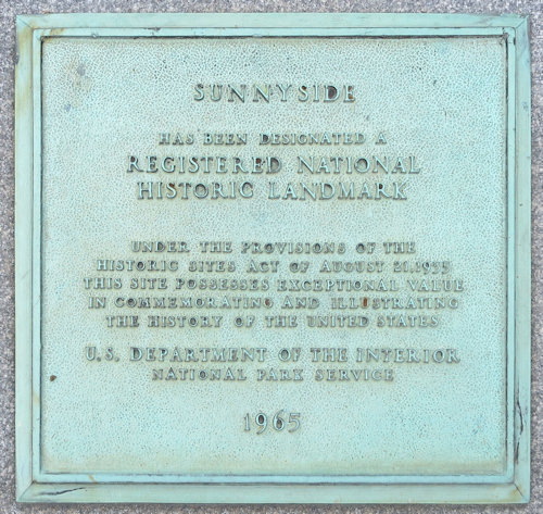 Plaque